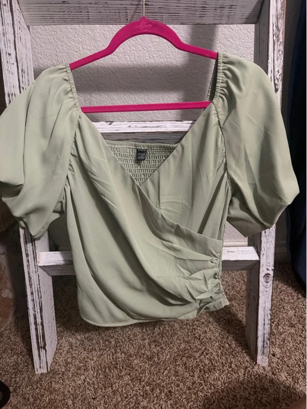 Light Green Women’s Blouse, Womens Medium